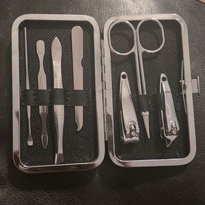 Pink metallic manicure set